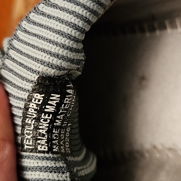 Klogs Gray Glide Slip Resistant Pull On Wedge Sneakers Size 7.5 - Picture 13 of 13